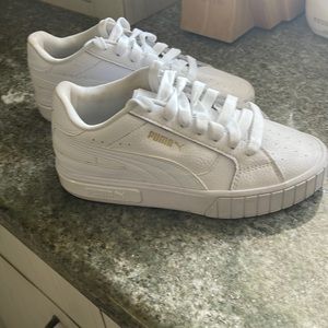 Like New! Puma Cali Wedge